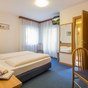 027-garni-ai-serrai-marmolada-hotel